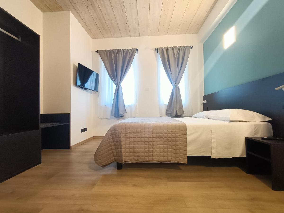Il B&B Di Piazza Motta Albese Con Cassano Exterior photo