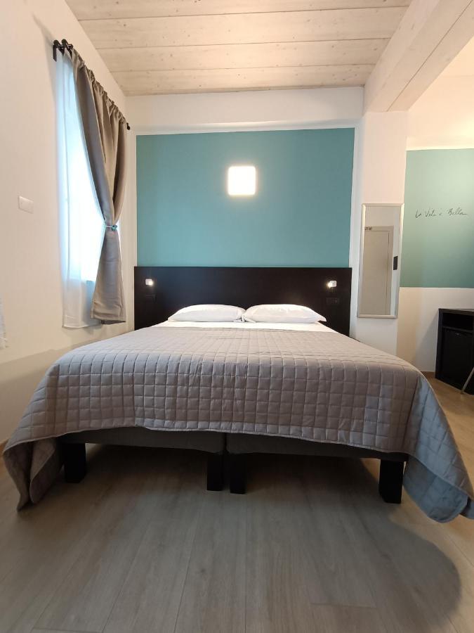 Il B&B Di Piazza Motta Albese Con Cassano Exterior photo