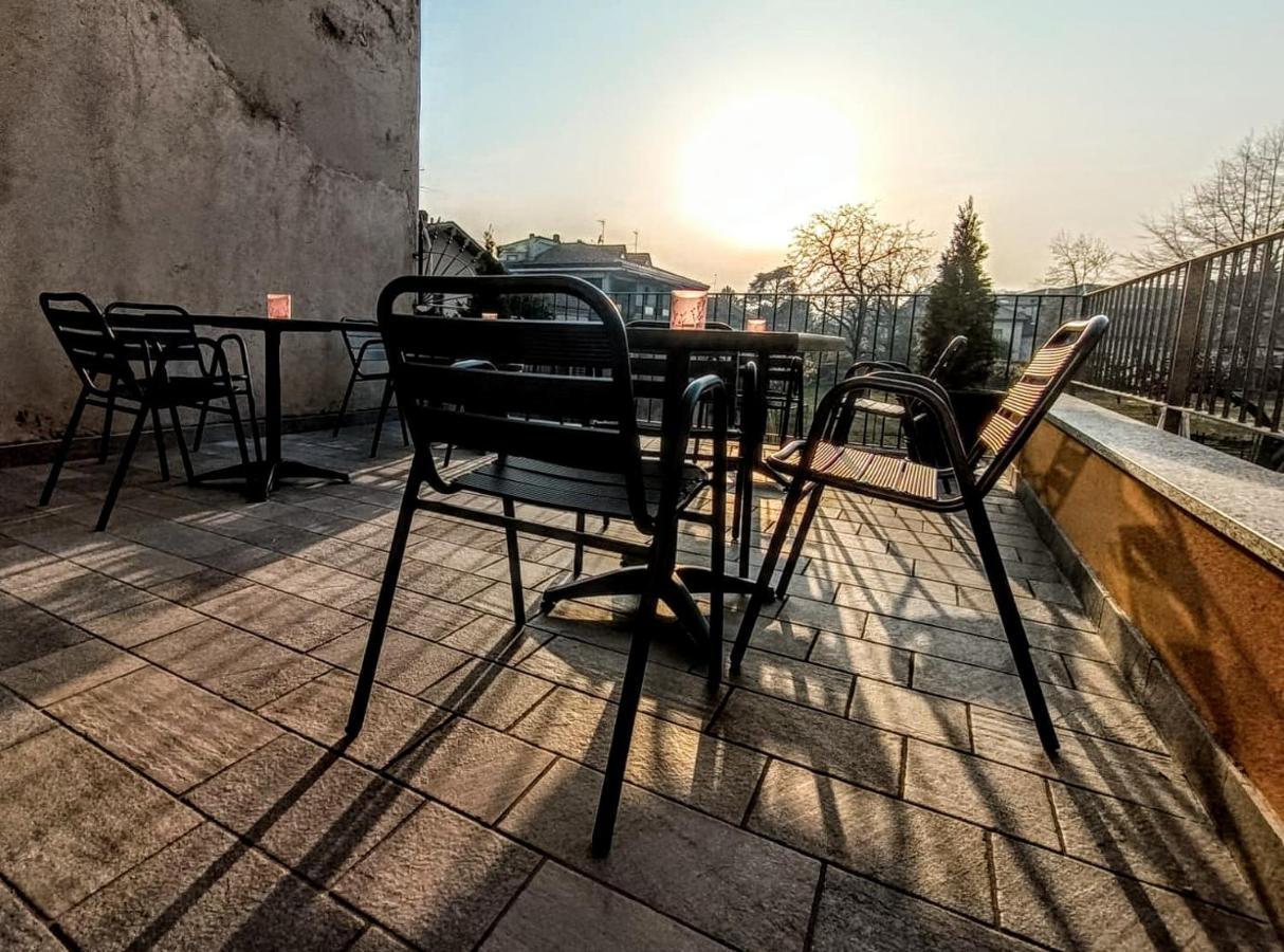 Il B&B Di Piazza Motta Albese Con Cassano Exterior photo