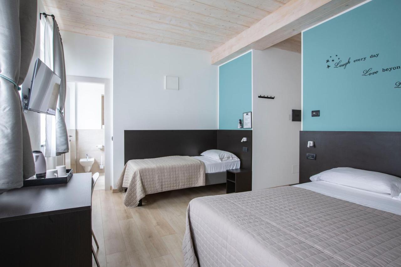 Il B&B Di Piazza Motta Albese Con Cassano Exterior photo